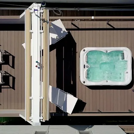 Båthotell Portoverde Luxury Houseboat