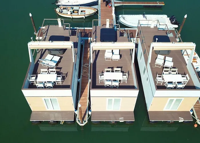 Portoverde Luxury Houseboat Hotel na wodzie Misano Adriatico