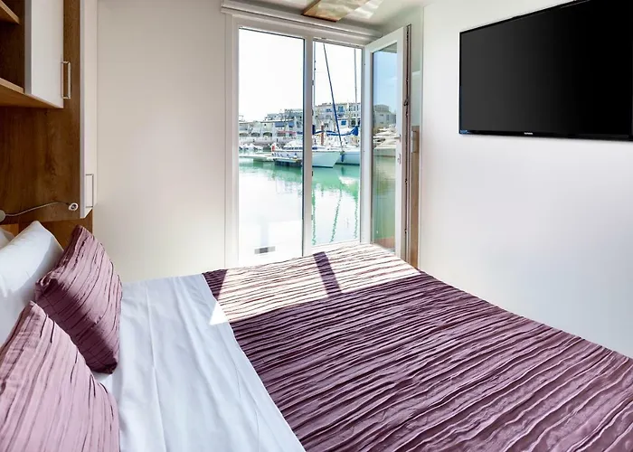 Hotel na wodzie Portoverde Luxury Houseboat *