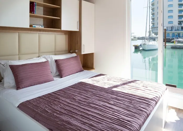 Portoverde Luxury Houseboat Misano Adriatico