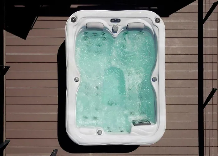 Portoverde Luxury Houseboat