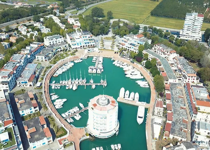 Portoverde Luxury Houseboat Misano Adriatico