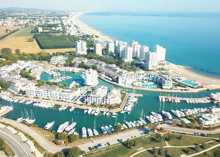 Portoverde Luxury Houseboat Misano Adriatico